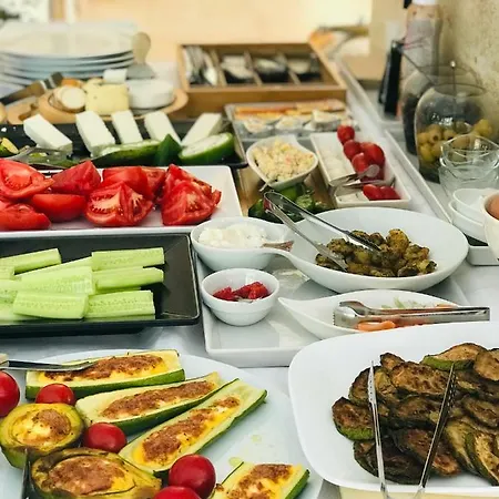 Doro Hotel 3*